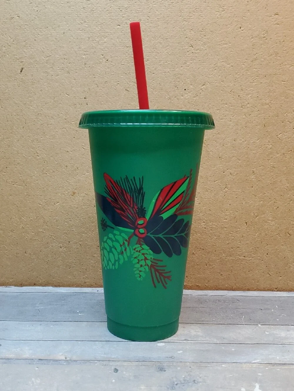 Starbucks Holiday Christmas Reusable 24 Oz Cold Cups with Lids & Straws